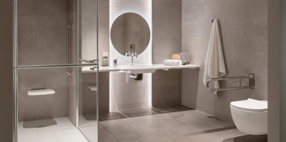 ¿CÓMO CREAR UN BAÑO ACCESIBLE Y CÓMODO PARA TODOS?